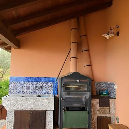 La Casa Nel Vigneto לינה וארוחת בוקר San Marco d'Alunzio