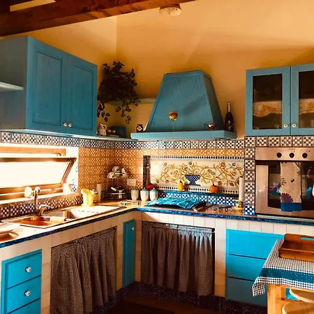 La Casa Nel Vigneto Holiday home San Marco d'Alunzio
